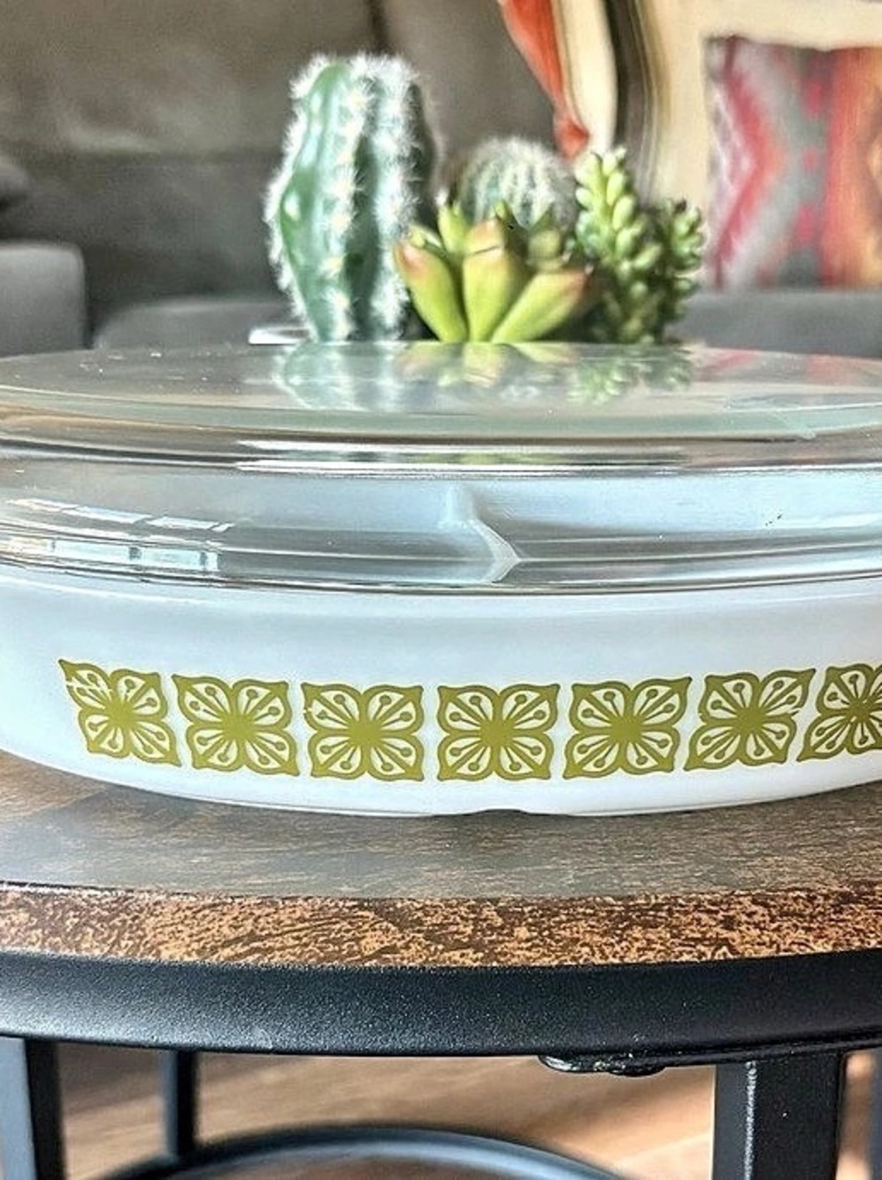 Pyrex Verde Square Flowers Divided Casserole Dish White & Green